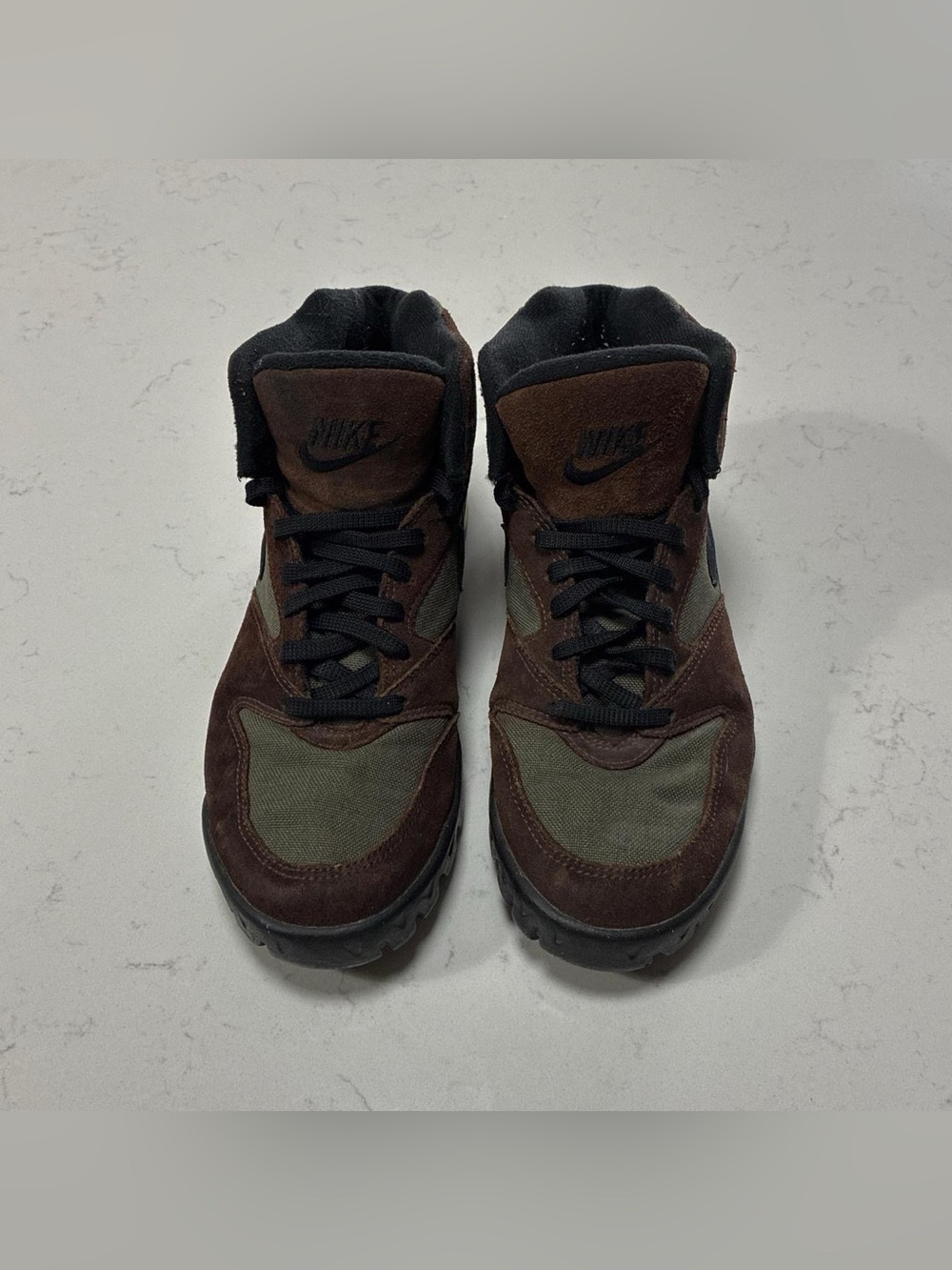 Vintage 1990s Nike ACG Caldera hiking boots in a brown and green colorway